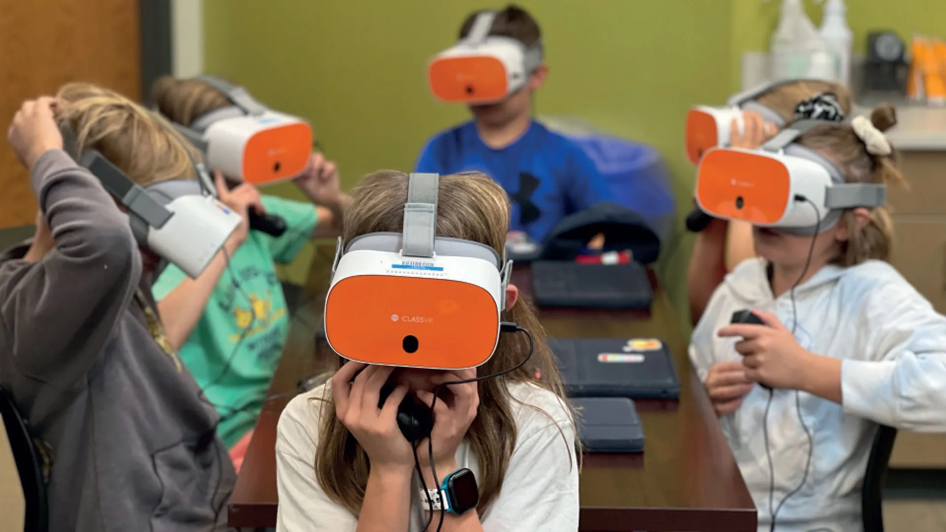 AR, VR, Robotik ve Yapay Zekâ Eğitim Gezileri AR, VR, Robotik ve Yapay Zekâ Eğitim Gezileri