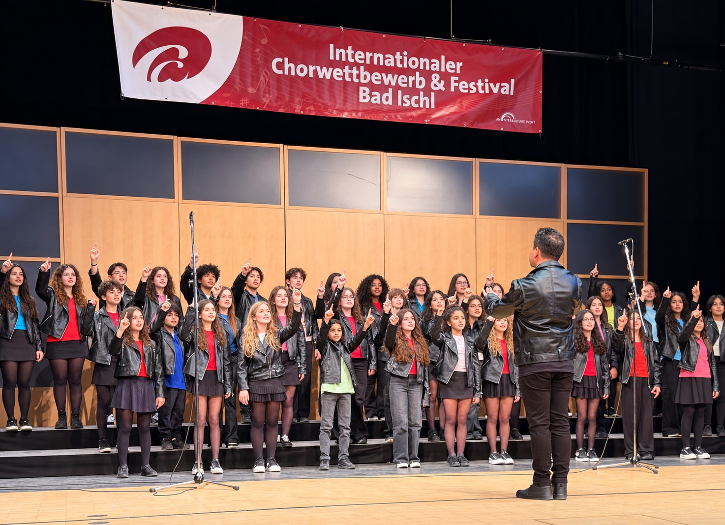 Uluslararası Müzik ve Koro Festivalleri Uluslararası Müzik ve Koro Festivalleri — yüzleri yapay zekâ ile düzenlenmiş gezi görseli